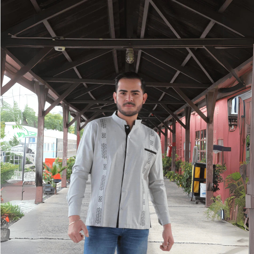 Camisa Guayabera Gris Claro Manga Larga