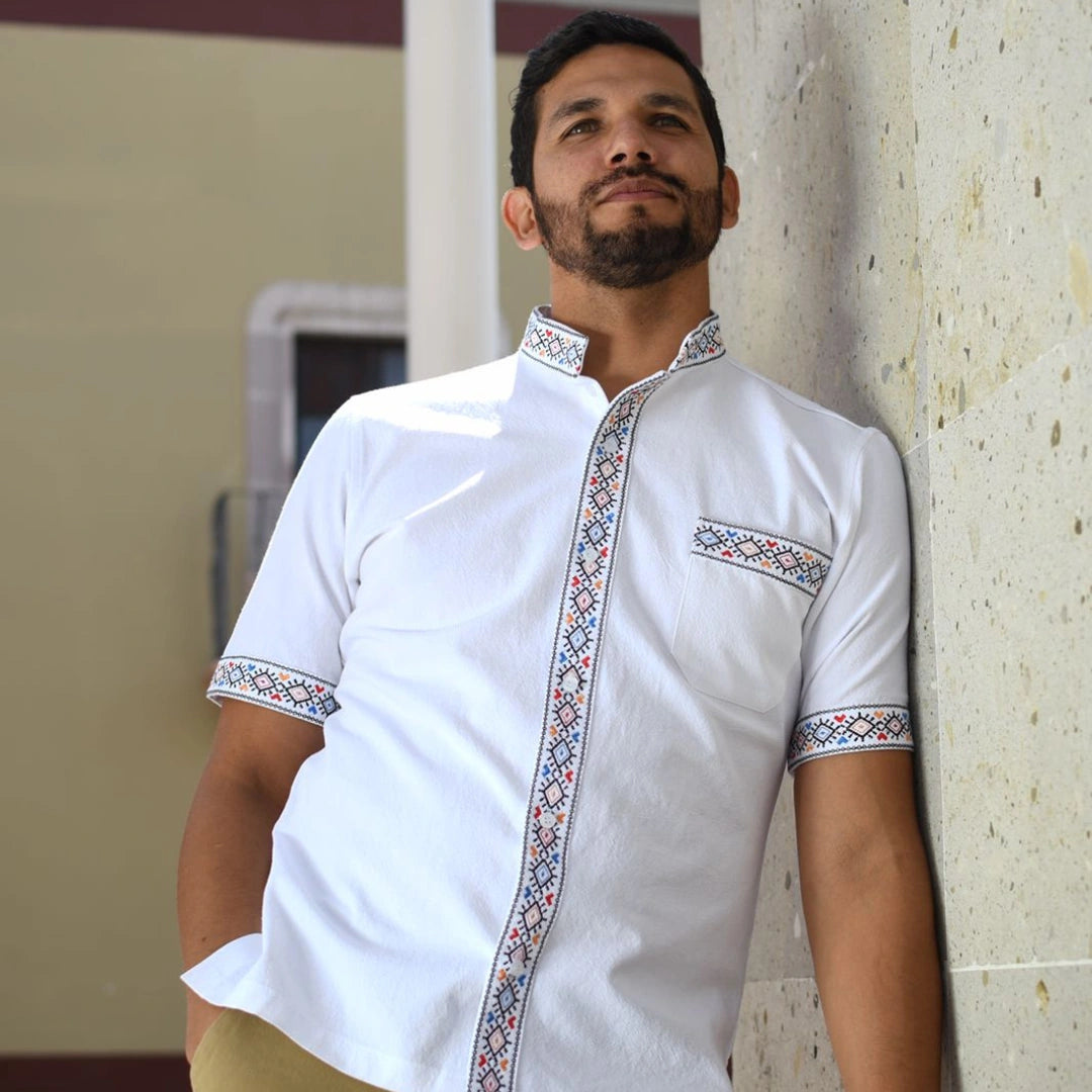 Camisa Guayabera Manga Corta Bordada  CL