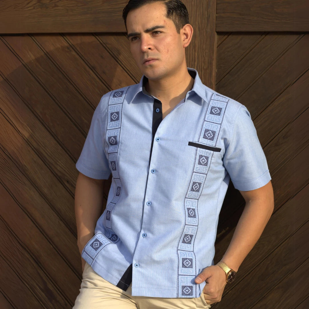 Camisa Guayabera Manga Corta Azul Cielo